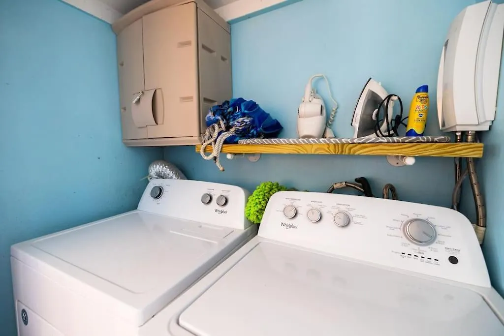 Jobos Beach Apt #1 Near Food Truck And Beach . Isabela