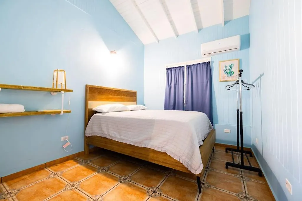 Jobos Beach Apt #1 Near Food Truck And Beach . Isabela 0*,